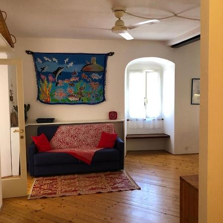 La Piazzetta Appartement Capraia Buitenkant foto