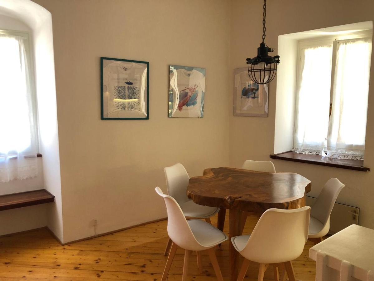La Piazzetta Appartement Capraia Buitenkant foto